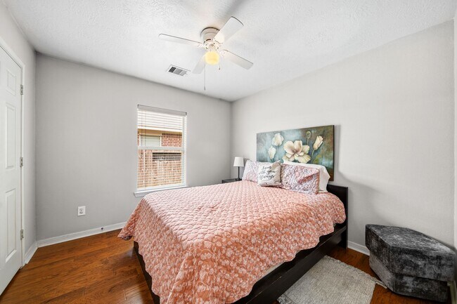 Photo - 3414 Oaklawn Pl Dr