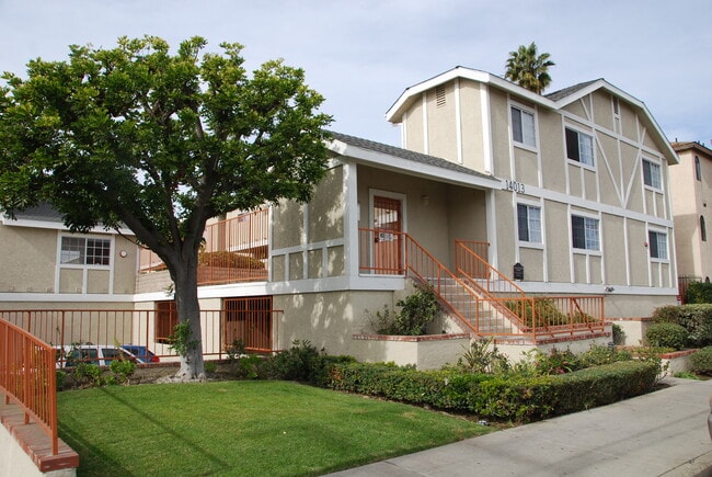 Whispering Winds Apartments