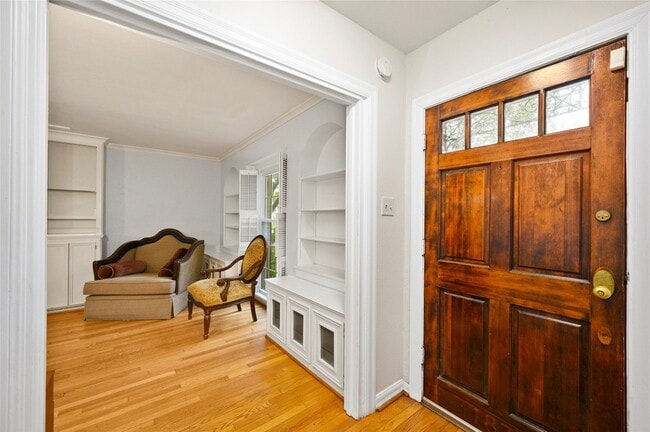 Photo - 1832 Lexington St