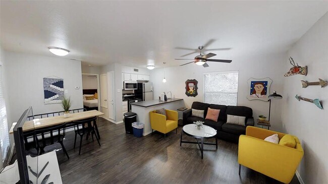 Photo - 1117 Hollow Creek Dr Unit 111