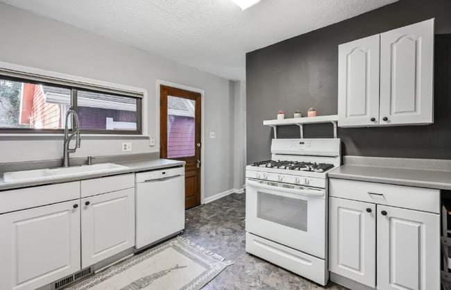 Photo - 1209 Polk St Apartment Unit 1209 Polk St