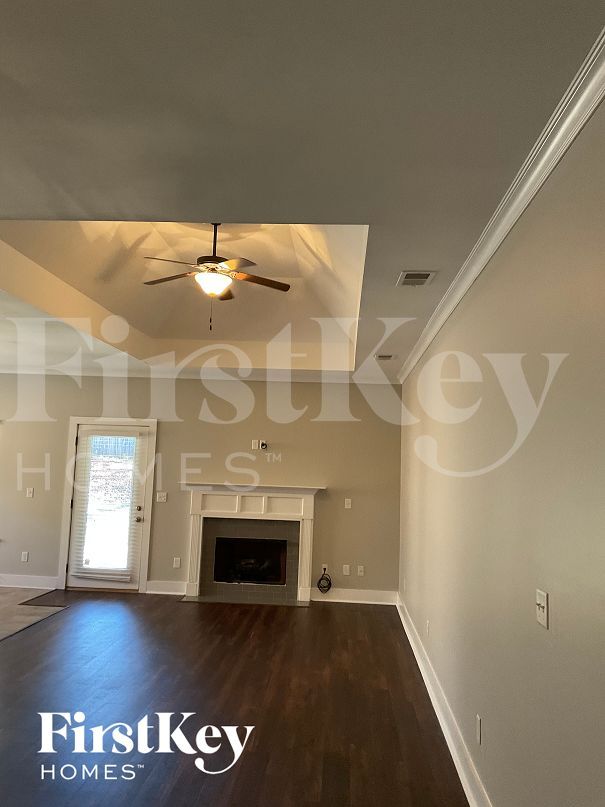 Photo - 6366 Cove Ln