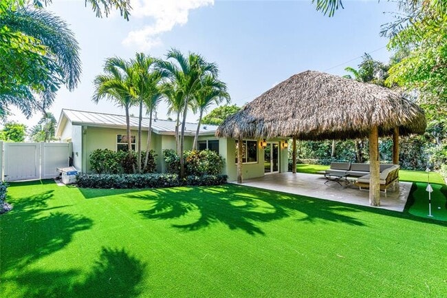 Photo - 1683 SE 8th Ave Casa