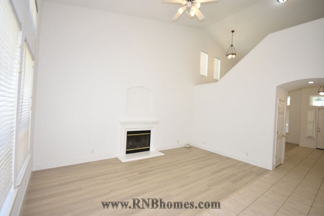 Photo - 1783 Cadfael St