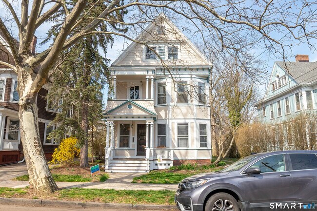 Photo - 187 Lawrence St