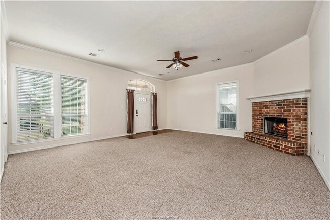Photo - 4009 Reatta Ln