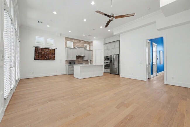 Photo - 2713 Kinsley Oaks Dr