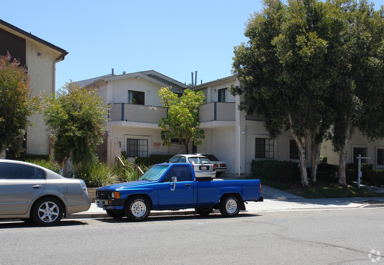 Photo - 3749 Grim Ave