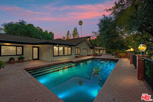 Building Photo - 17449 Sumiya Dr