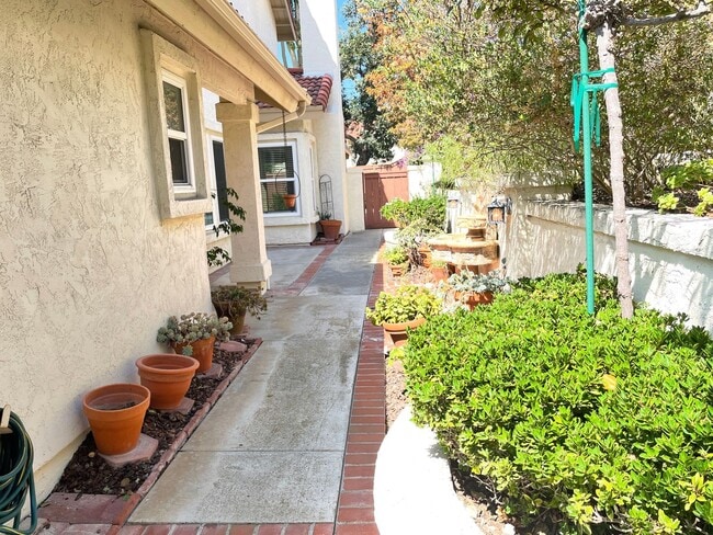 Photo - Picture Perfect Summerhill Home!