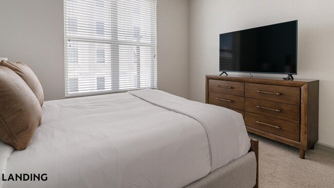 Photo - 1711 Caroline St Unidad 331