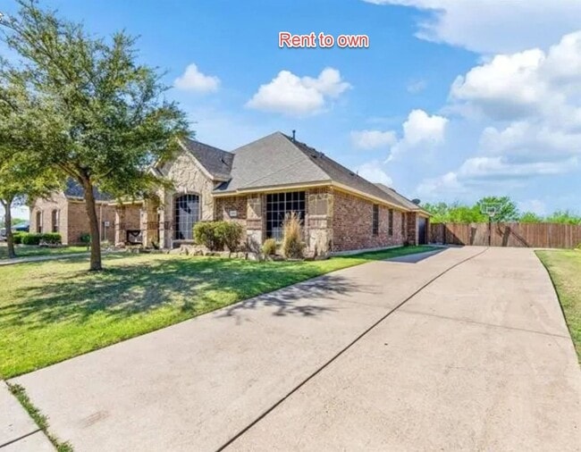 1052 Lufkin Ln