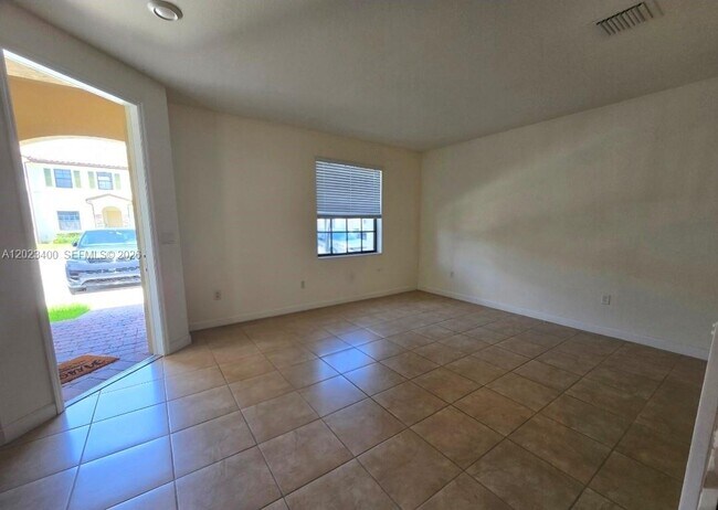 9261 W 33rd Way