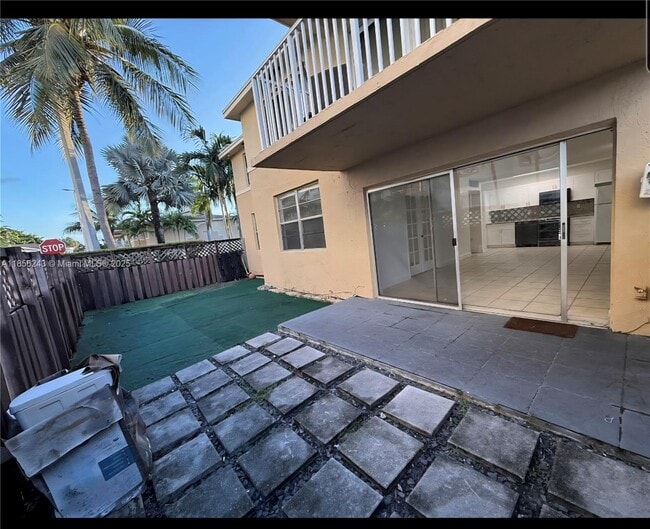 Building Photo - 4330 NW 79th Ave Unit 1D Rental