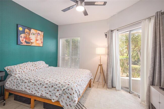 Photo - 2450 Wickersham Ln Unit M1311