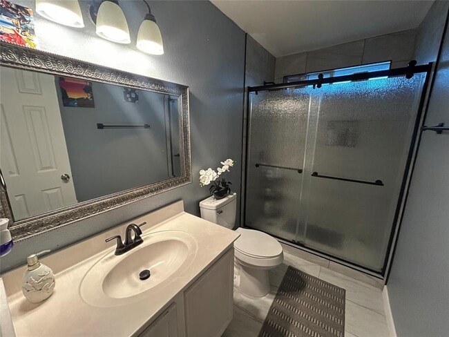 Photo - 108 Easy St