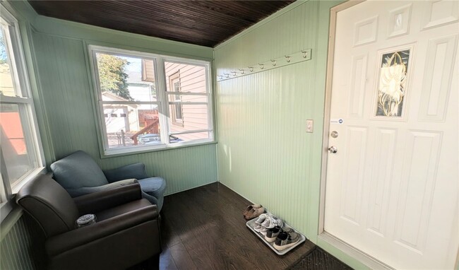 136 Weston Rd