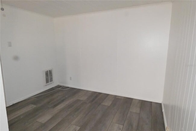 Photo - 6905 3rd St N