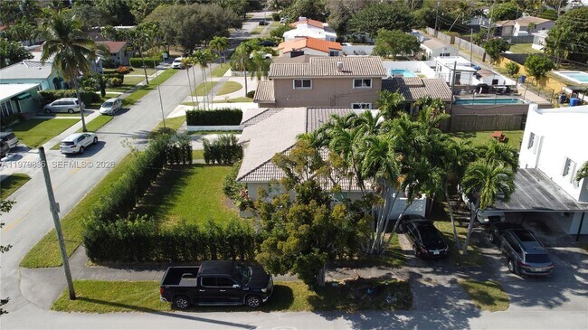 Photo - 1403 Adams St