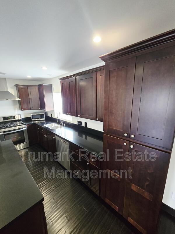 Photo - 12426 Moorpark St Unit E