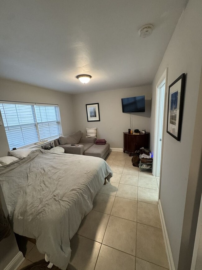 Photo - 72 Cassandra Ln Unit B