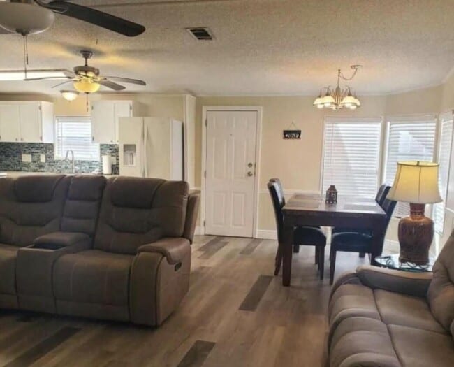 Photo - 19418 Saddlebrook Ct