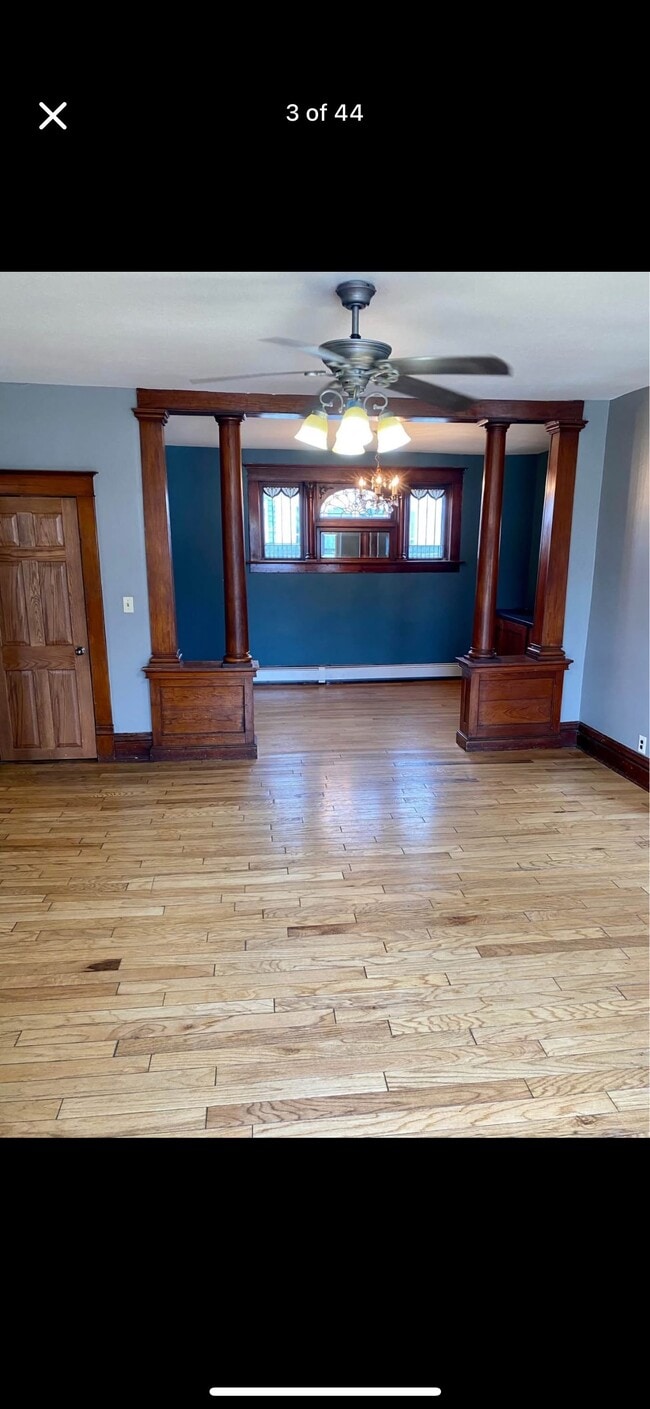 Photo - 1603 Charles St