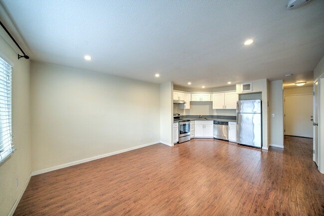 Photo - 530 24th Street