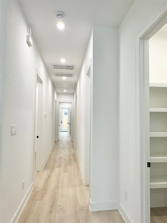 Building Photo - 6528 Weston St Rental