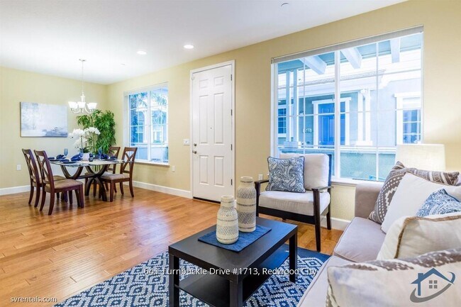 Photo - 641 Turnbuckle Dr