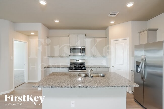 Photo - 6775 Hatchery Way