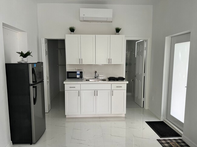 Photo - 14232 SW 168th St Unidad Efficiency
