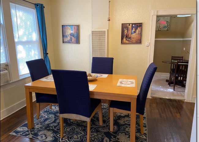 Photo - 2005 Santa Anna St