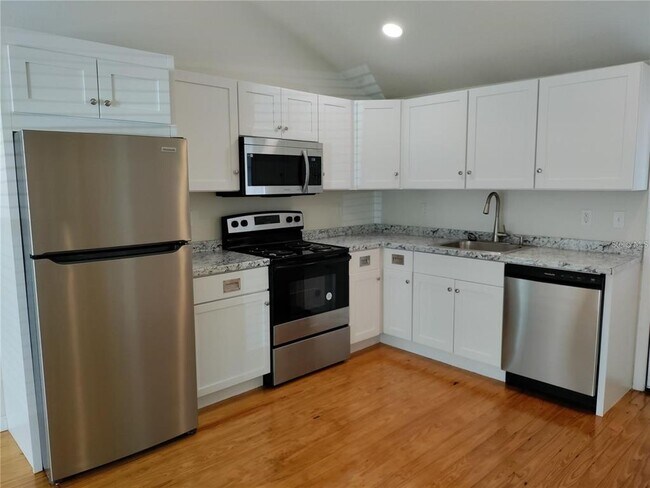 Photo - 100 S Stone St