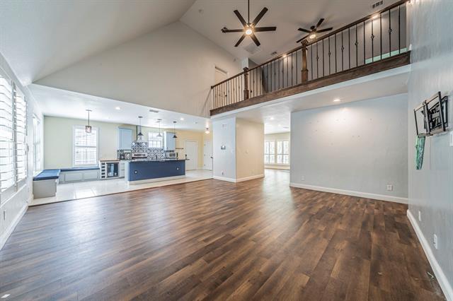 Photo - 1115 Douglas Dr