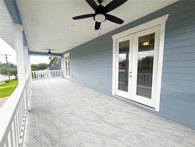 Photo - 2125 W St Joseph St
