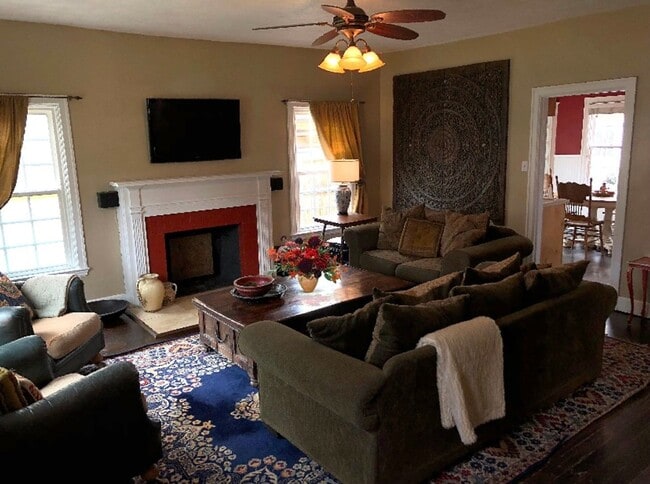 Photo - Quaint 3 Bed, 2 Bath Home