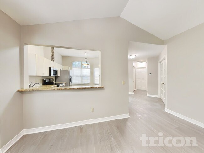 Photo - 104 Bay Hill Ct