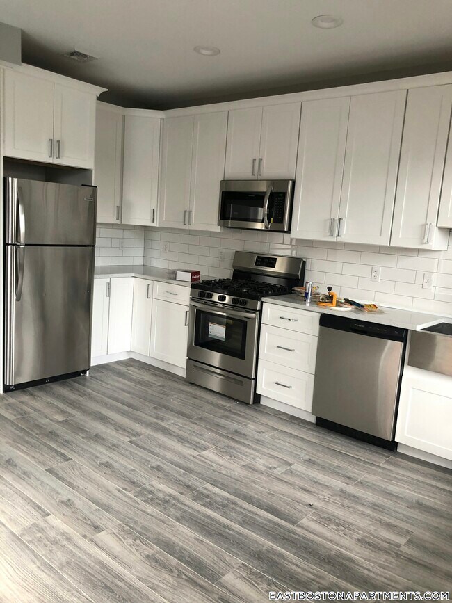 Photo - 143 London St Apartment Unit 2