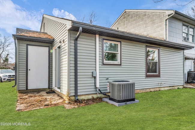 Photo - 110 Lexington Blvd