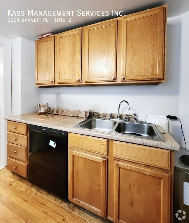 Building Photo - 1014 Garnett Pl Unit 1014-2 Rental
