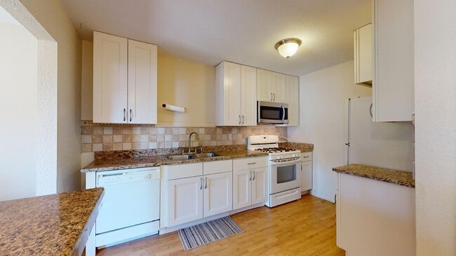 Photo - Cute 3 Bedroom Townhouse in SE Ames