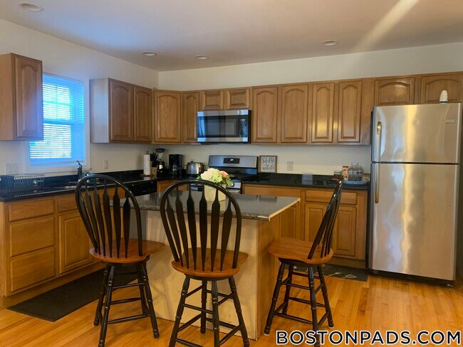 Photo - 17 Tremlett St Unit 1