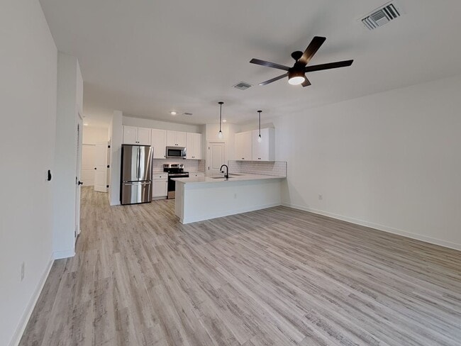 Photo - 1120 Bismarck Rd