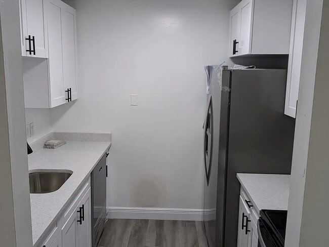 Building Photo - 4315 Aegean Dr Unit 254c