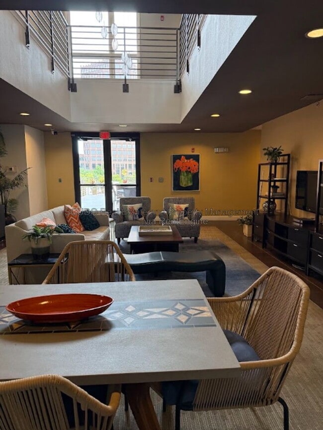 Photo - 4521 Wornall Rd Unidad Apartment 103