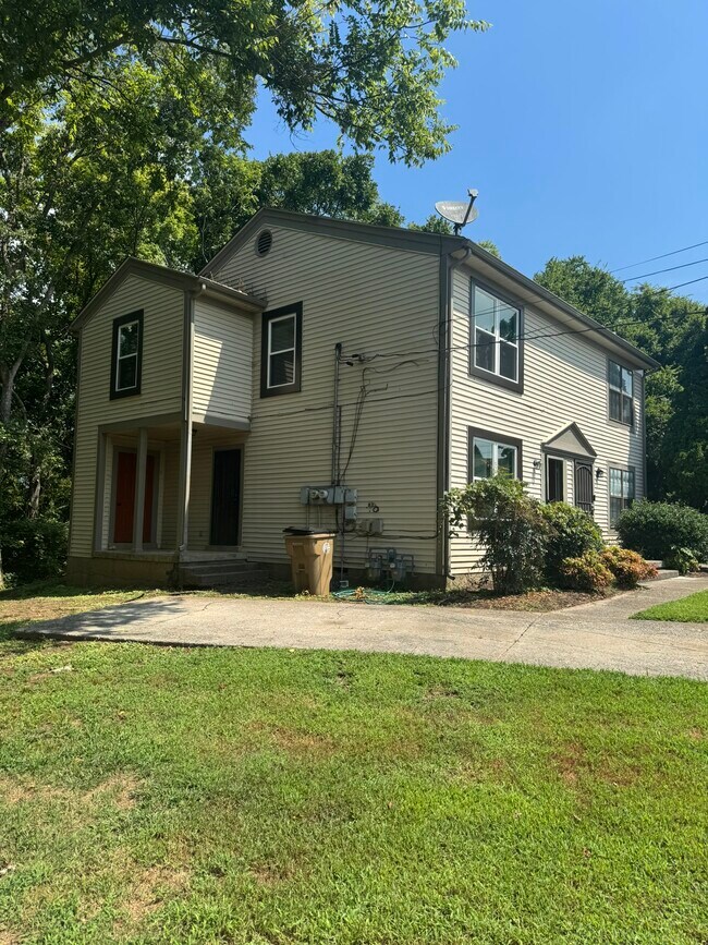 Photo - 1310 Ewing Creek Dr