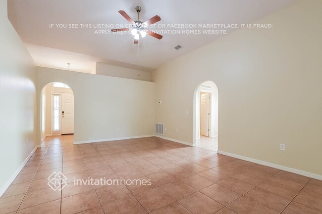 Photo - 159 Velveteen Pl