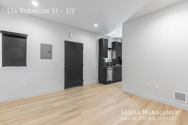 Photo - 134 Robinson St Unit 1/2