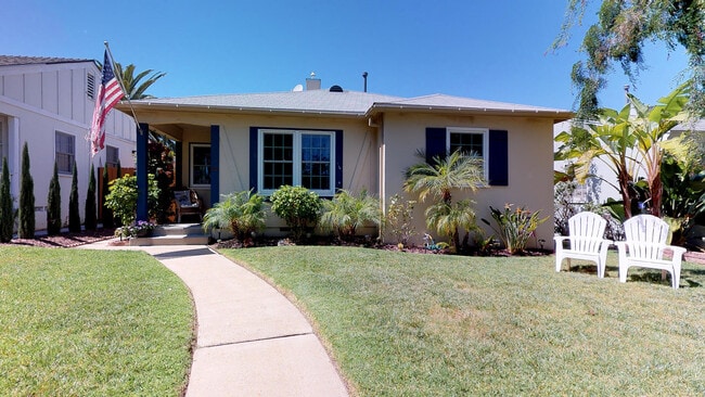 Building Photo - Spacious 3 Bedroom, 2 Bath Home Available for Long Term Rent in Coronado!